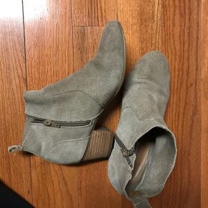 Steve Madden Suede ankle boots